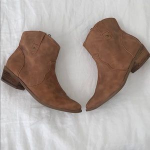 American eagle 🦅 size 8 cowgirl boots!